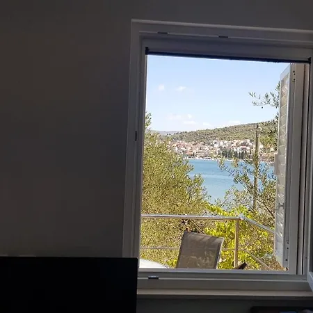 Anka Okrug Gornji Apartment *