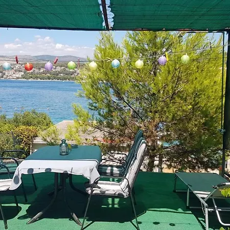 Apartment Anka Okrug Gornji *