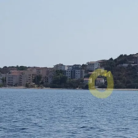 Anka Okrug Gornji * Trogir