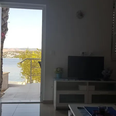 Anka Okrug Gornji Apartment Trogir